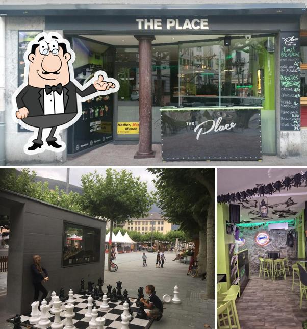 Gli interni di The Place