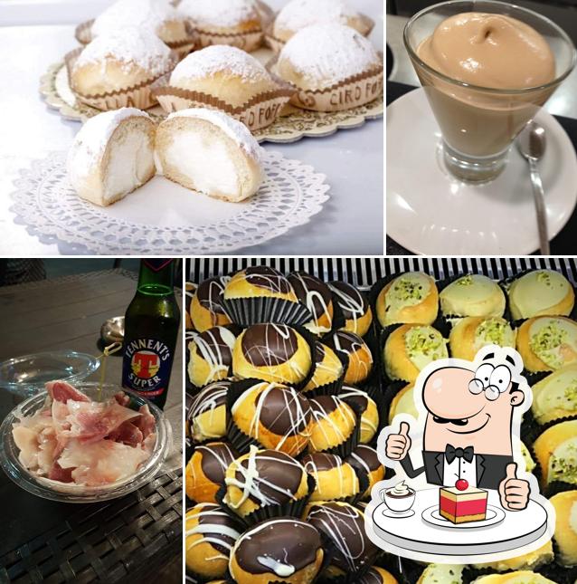 Bar del Lauro serve un'ampia selezione di dolci