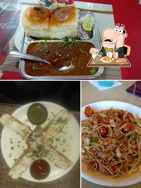 Pad thai at Vijay Fast Foods