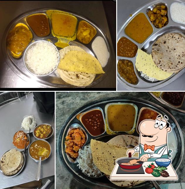 Chicken curry at Canteen (Ahaar sthal) vanprasth ashram