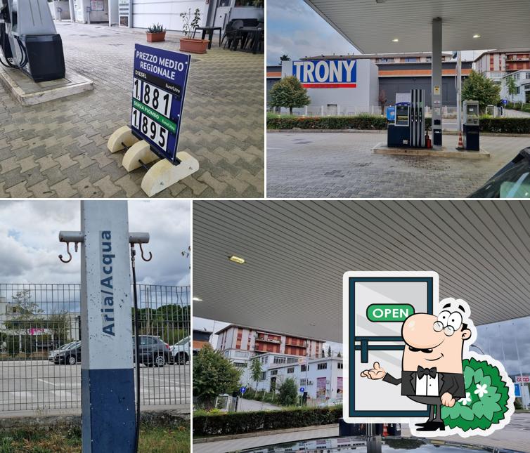 Gli esterni di Bar Q8 Fabriano