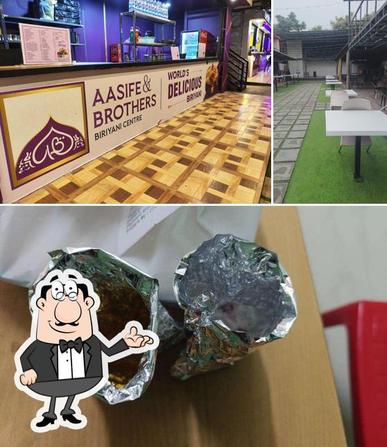 The interior of Aasife & Brothers Biriyani Centre (KCT)