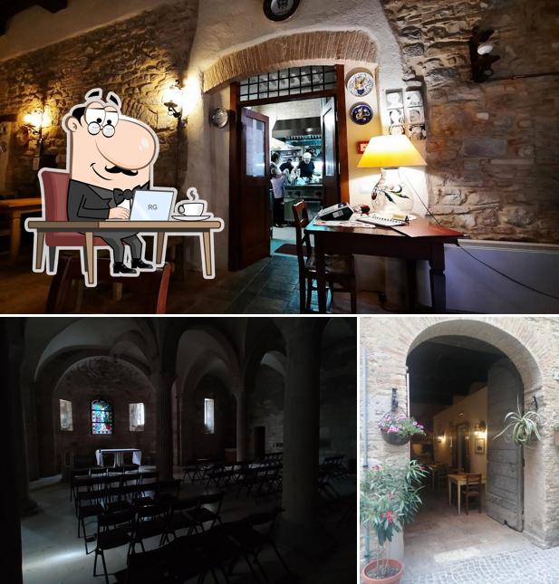 Siediti a un tavolo di Il Grottino