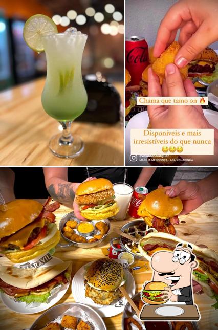 Deguste um dos hambúrgueres oferecidos no Avexados Burguer