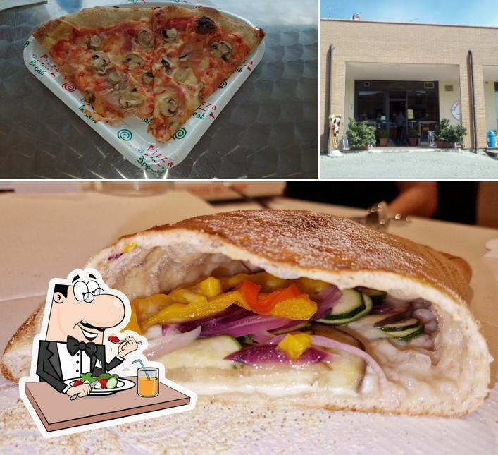 La immagine della cibo e esterno di Pizzeria Le Delizie del Forno