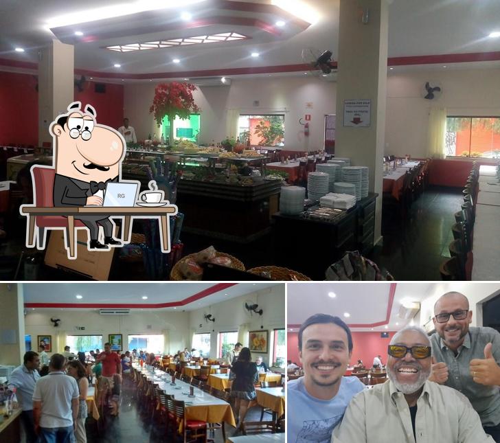 O interior do Churrascaria Star Grill