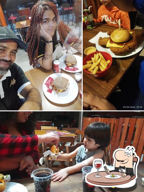 A foto do Salazar Burger’s comida e bebida