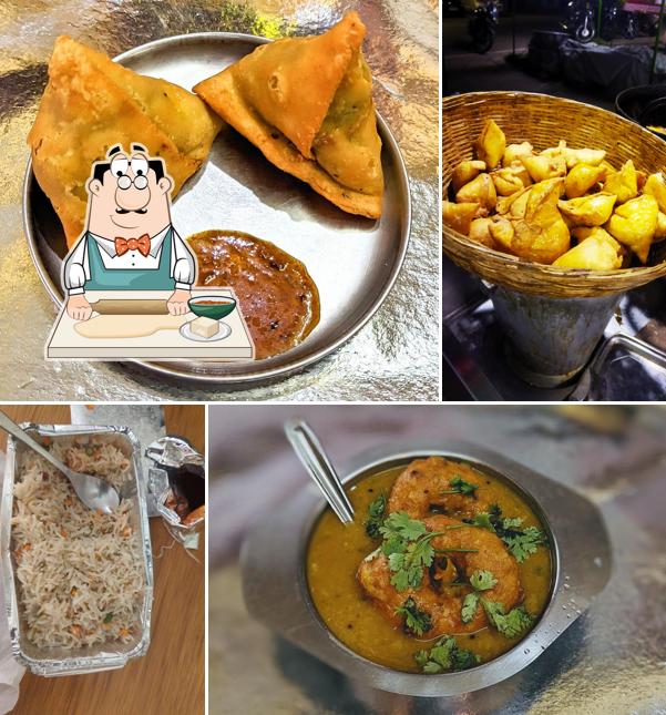 Samosa at Prabha Snacks