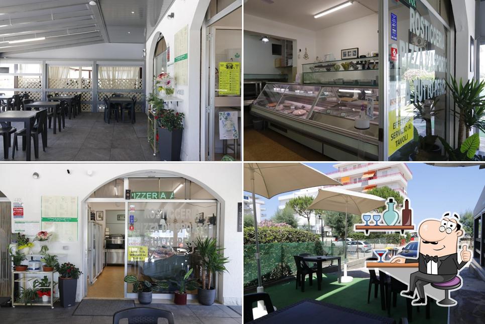 Siediti a un tavolo di Rosticceria Pizzeria La Pineta