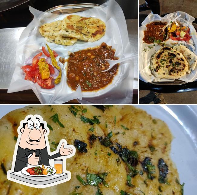 Kulcha at Shree madhav chhole kulche center