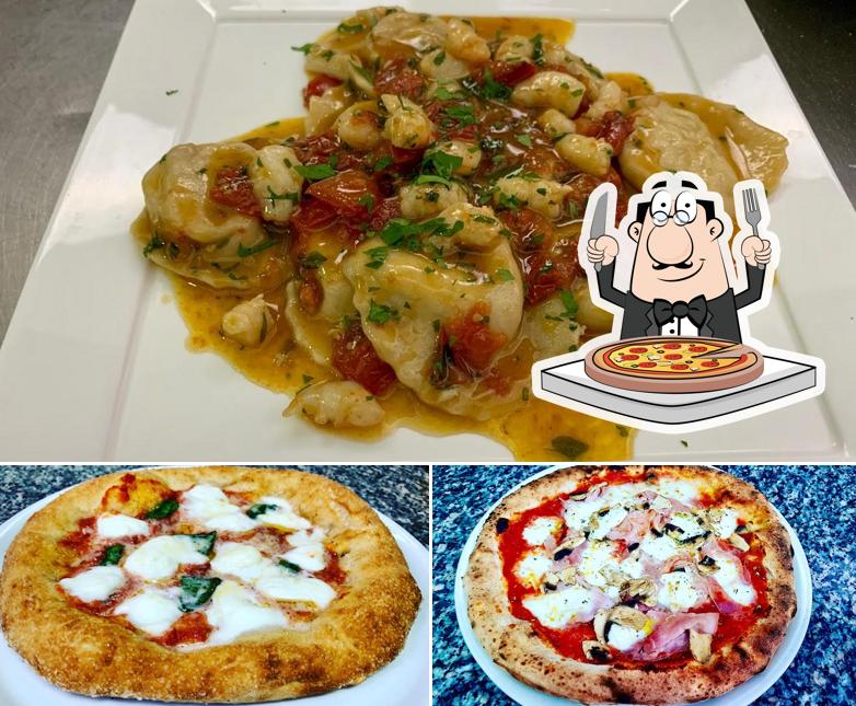 A Taverna Re Mare, puoi provare una bella pizza