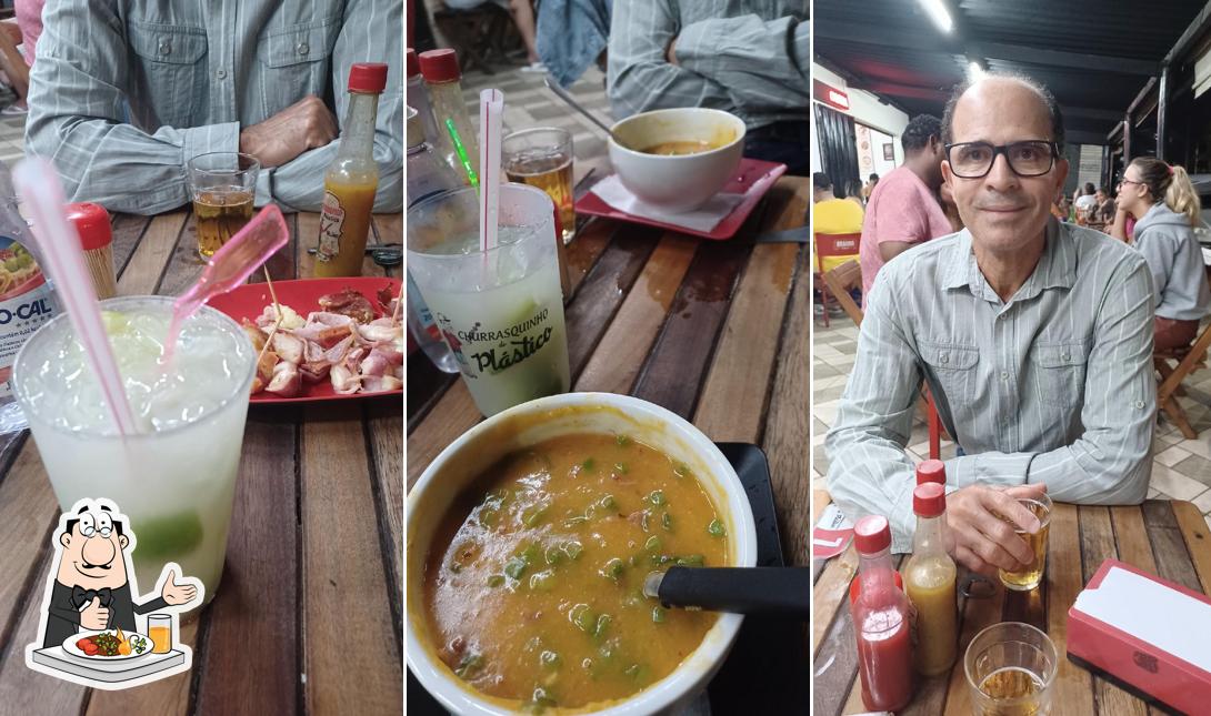 Comida em Churrasquinho Do Plastico