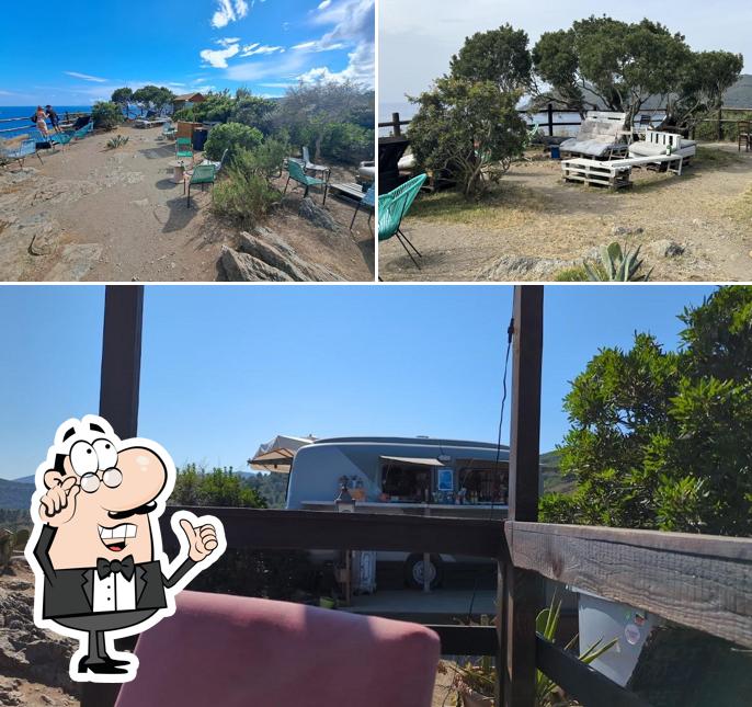 Siediti a un tavolo di Acquarilli Bar