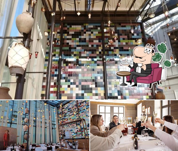 Siediti a un tavolo di Restaurant National