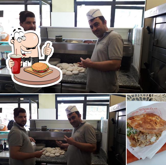 Prenditi un hamburger a Turkish City Kebap