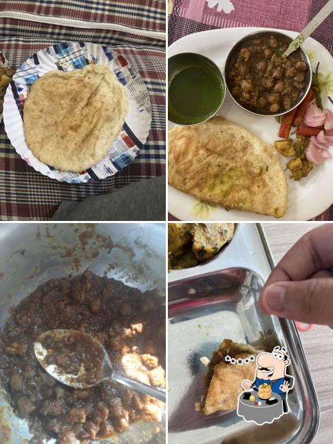 Food at Prabhu Ji Paharganj Wale Chhole Bhature