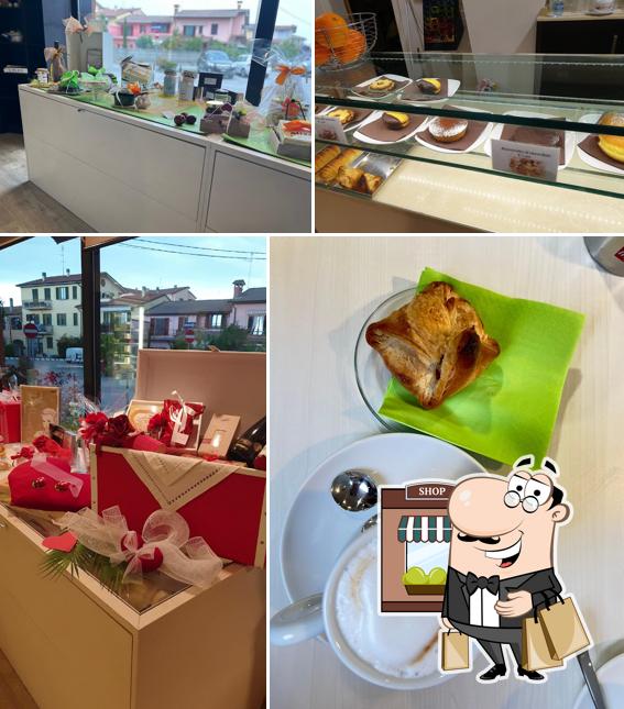 Goditi la vista dall'area esterna di Pasticceria Berselli