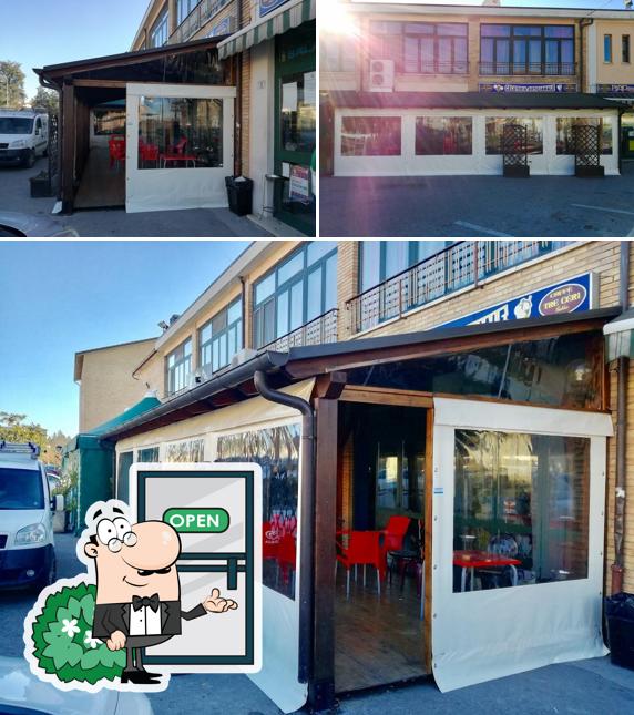 Gli esterni di Bar 2000