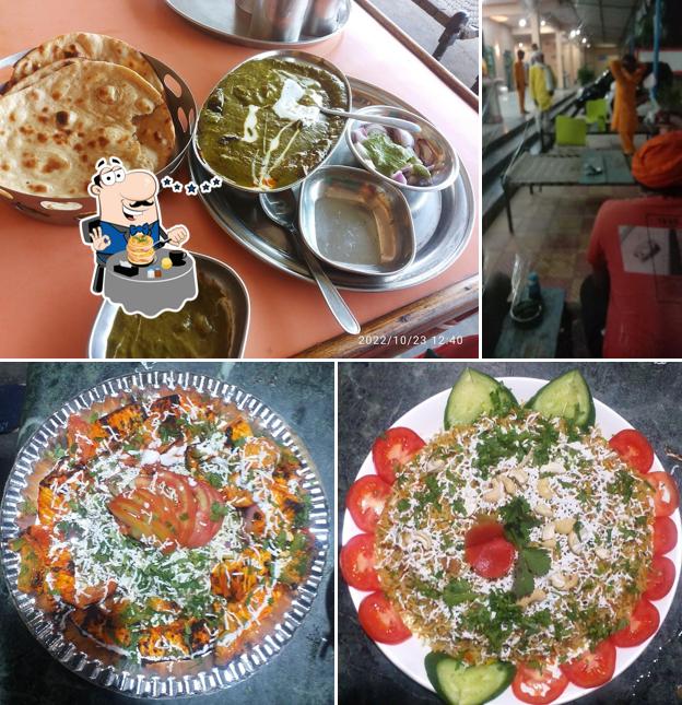 Food at Mid-Way Point Family Restaurant