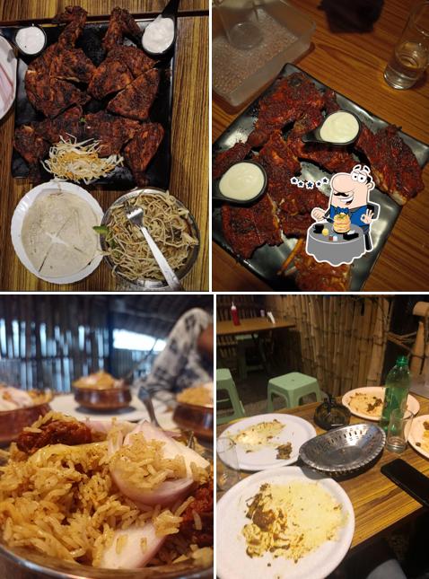 Food at AMSQUARE FAMILY RESTAURANT