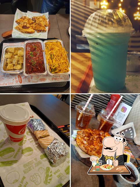 Food at D’delicious (sadar bazar)
