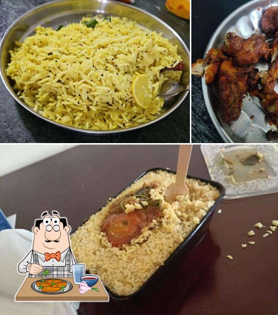 Chicken wings at Kerala Hotel & Fast Food