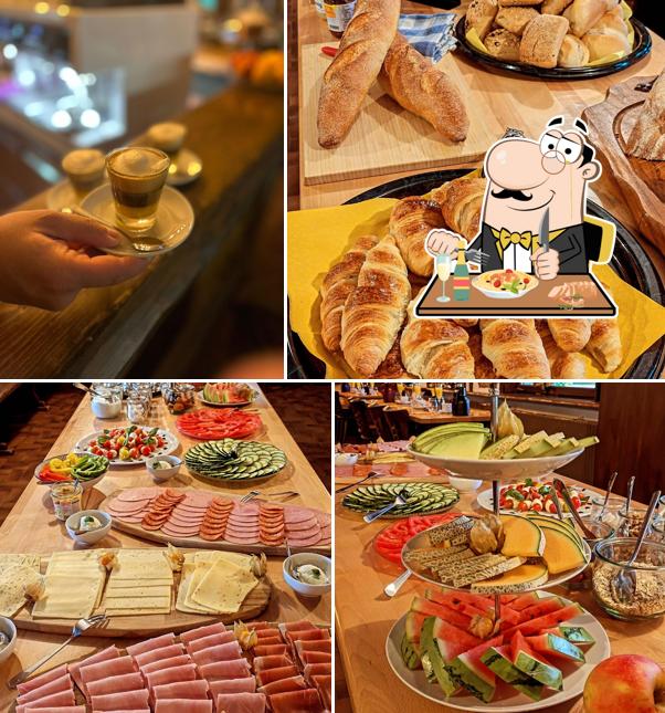 SarahAnn - Café & Weinbar