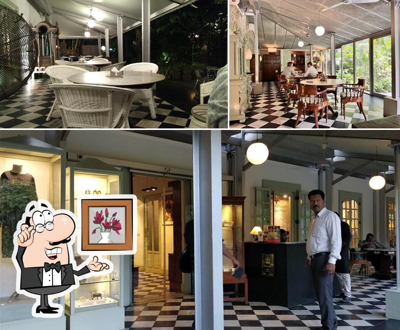 The interior of Wild Gardencafe