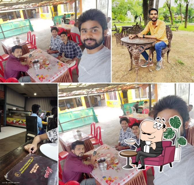 Check out how Pal Da Dhaaba looks inside