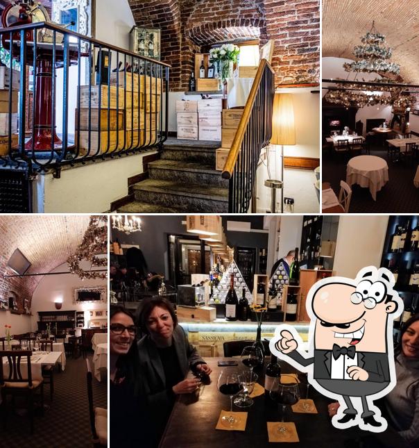 Siediti a un tavolo di Saditappo Gourmet