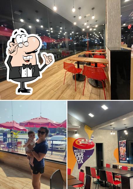 O interior do Bob's Burger - Drive Rio Santos Mangaratiba