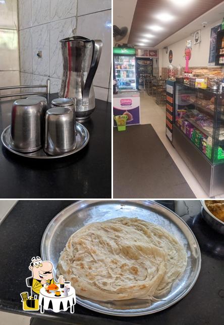 Food at Hotel Sreelakshmi കുട്ടേട്ടന്റെ ചായക്കട