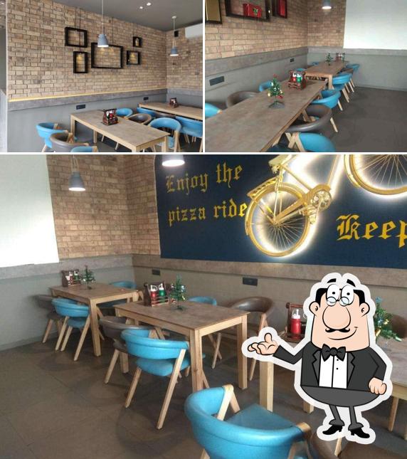 The interior of La Pino'z Pizza