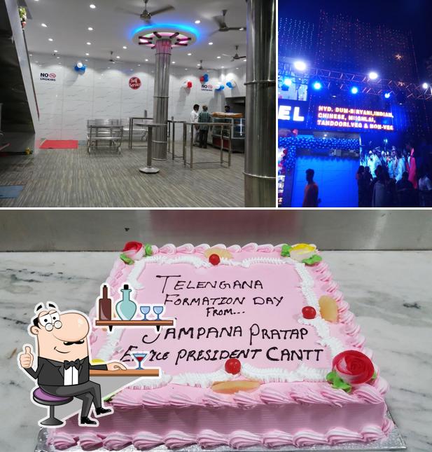 The photo of interior and food at SRI SHALIMAR Hotel