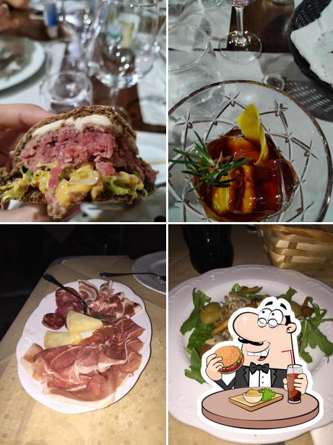 Prenditi un hamburger a Il Cantuccio - Ristorante / Pizzeria / Braceria