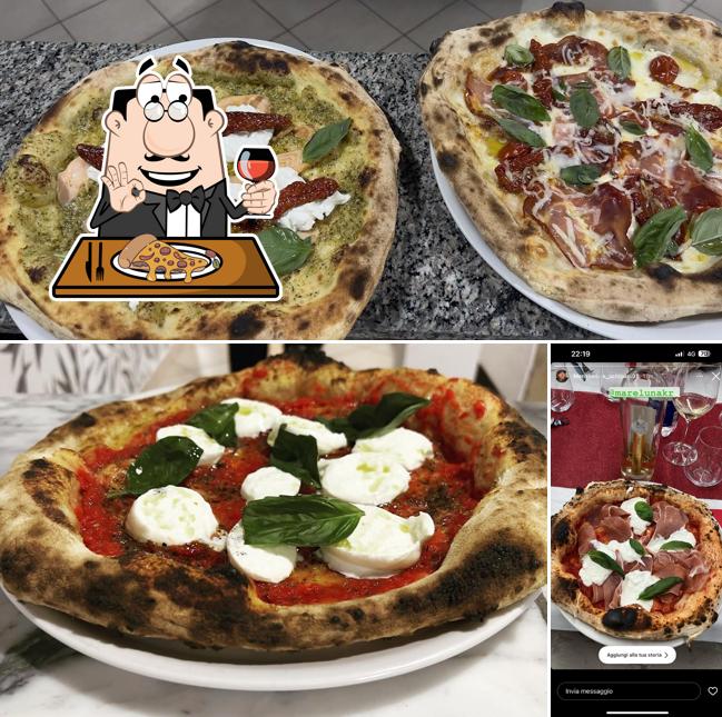 Prenditi una pizza a MareLuna Ristorante Pizzeria Crotone