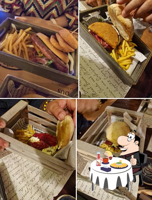 Prova un hamburger a Blacksmith Pub
