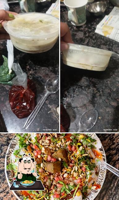 Food at Shahi Dahi Bhalle