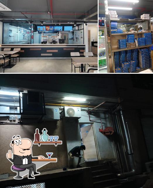 Domino's Pizzas Mahal Colony, Shivpuri