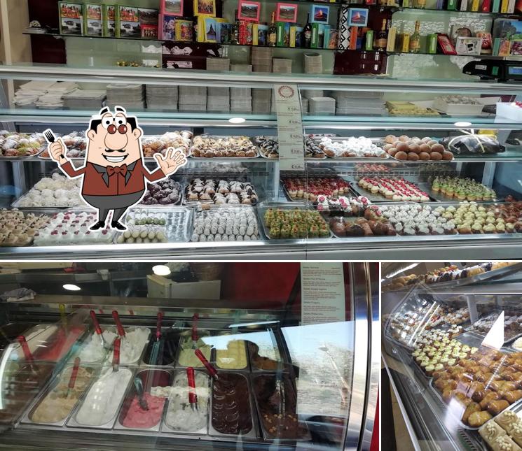 La cibo e interni del ristorante