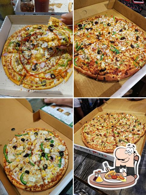 Order pizza at La Pino'z Pizza