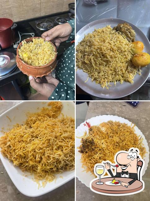 Food at Oudh 1590 - New Town