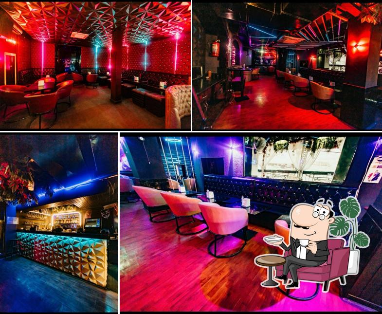 Check out how The Club Hkv looks inside