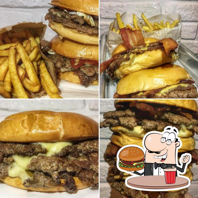 Delicie-se com um hambúrguer no Burguê