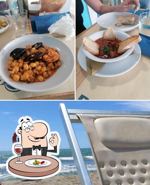 Guarda la immagine che presenta la cibo e interni di Bussola