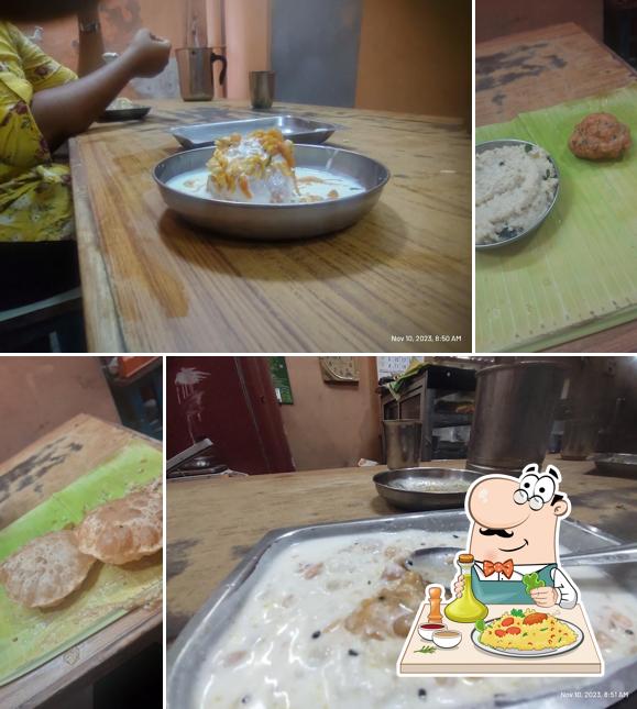 Food at Lakshmi Vilas Hotel