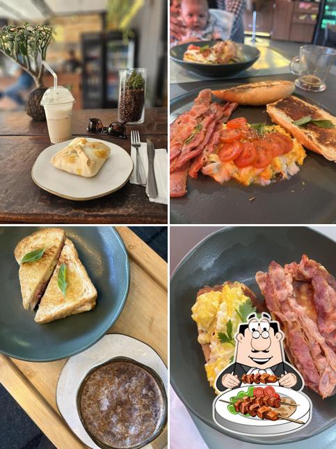 Platos en Café Conthigo Cafeteria