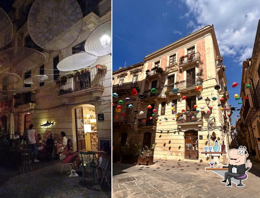 Siediti a un tavolo di Tinkitè