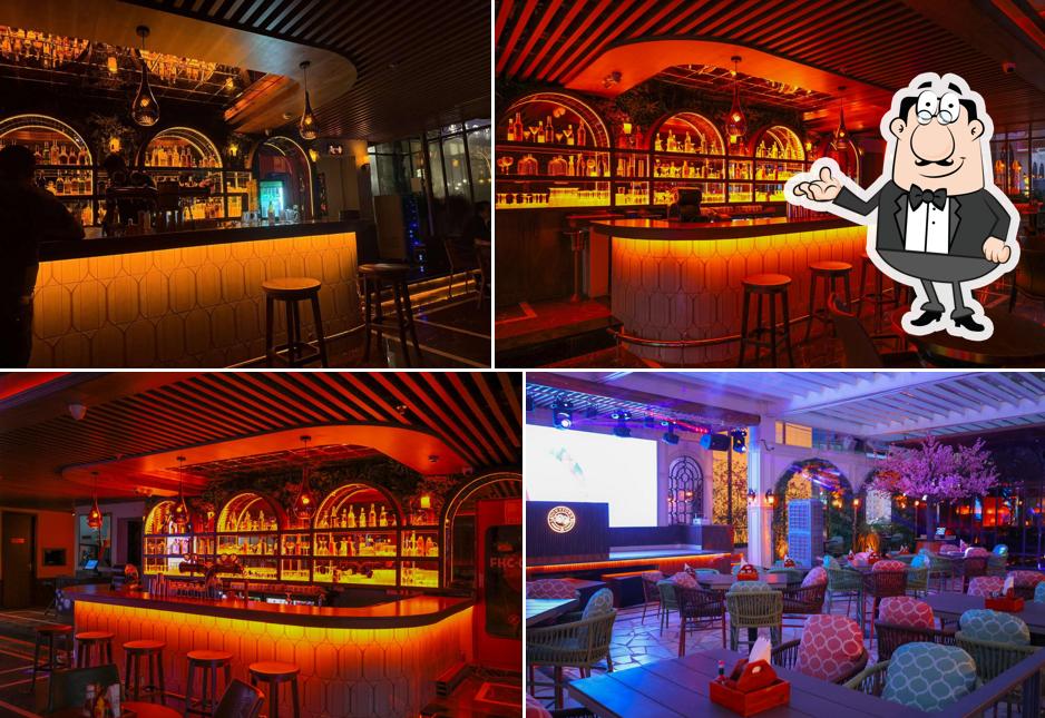 Downtown Noida - Alfresco Pub & Brewery