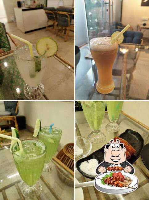 Meals at Univerrso Cafe & Lounge